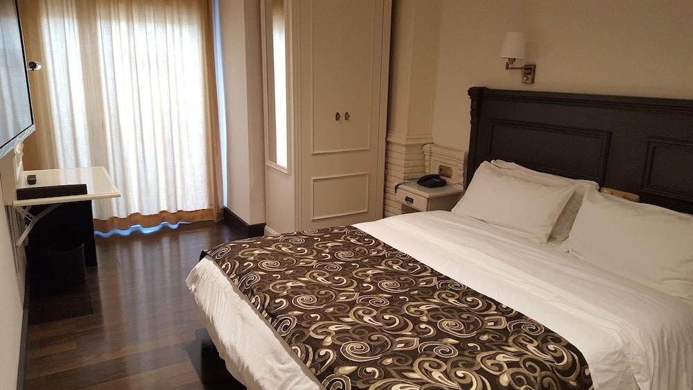 Avent Verahotel Luaran gambar