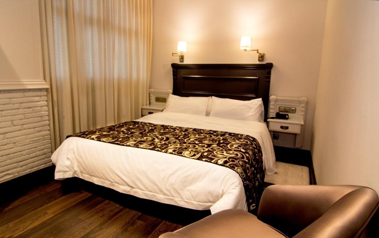 Avent Verahotel Luaran gambar