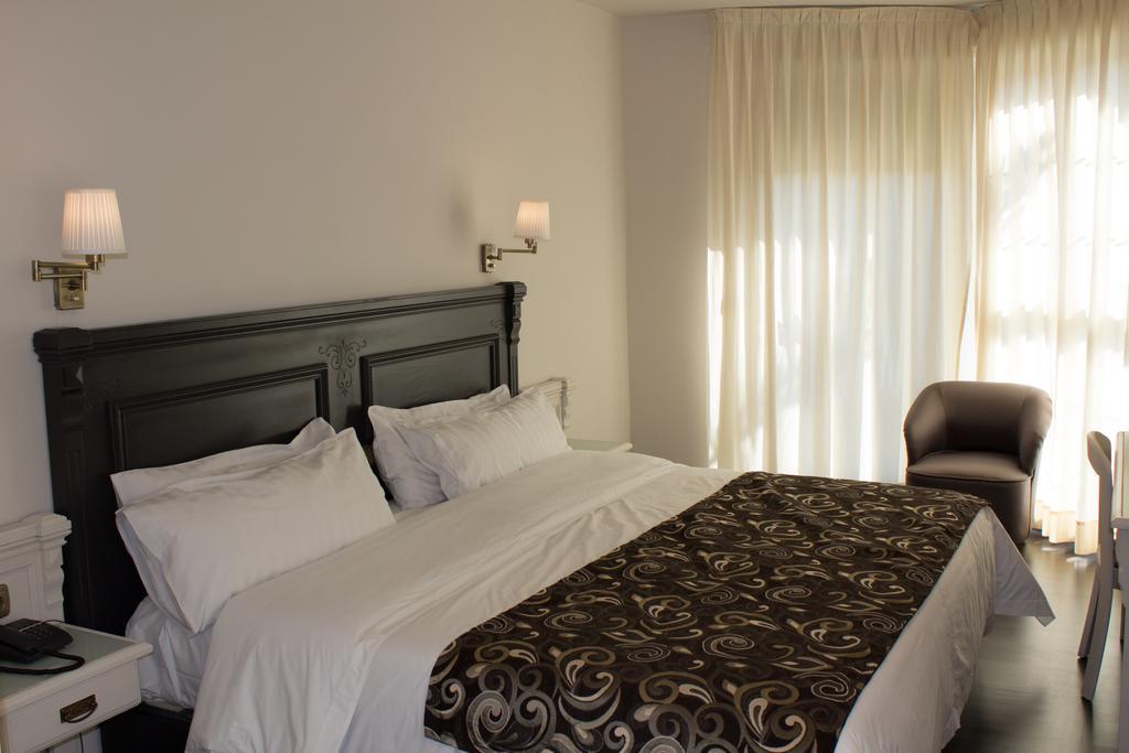 Avent Verahotel Luaran gambar