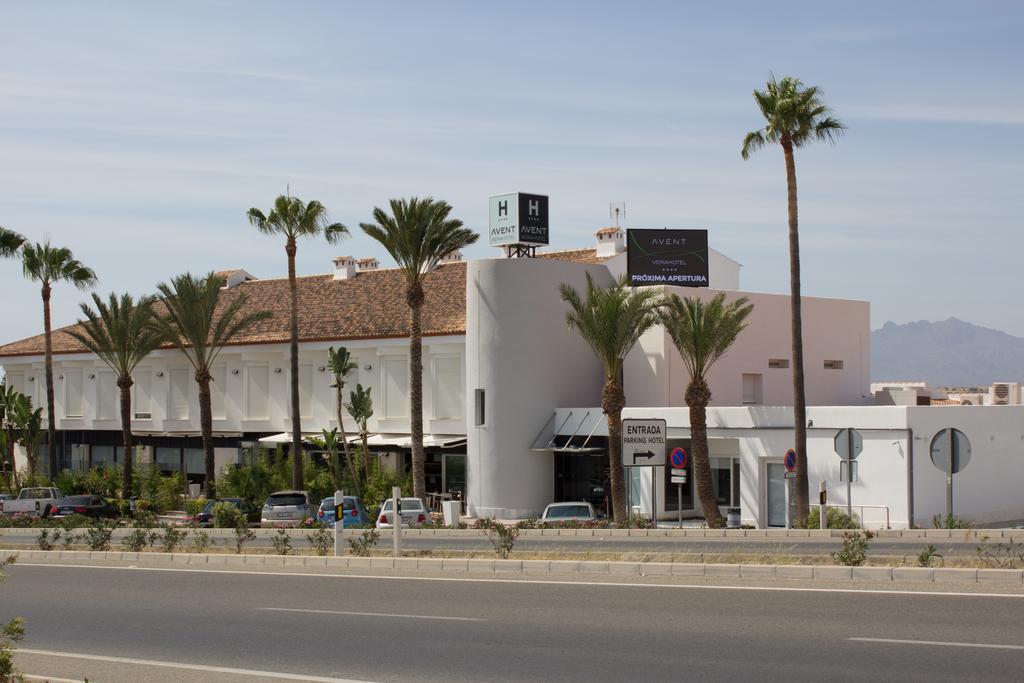 Avent Verahotel Luaran gambar